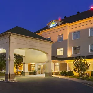 https://days-inn-ottawa-airport.ottawa-hotel.net