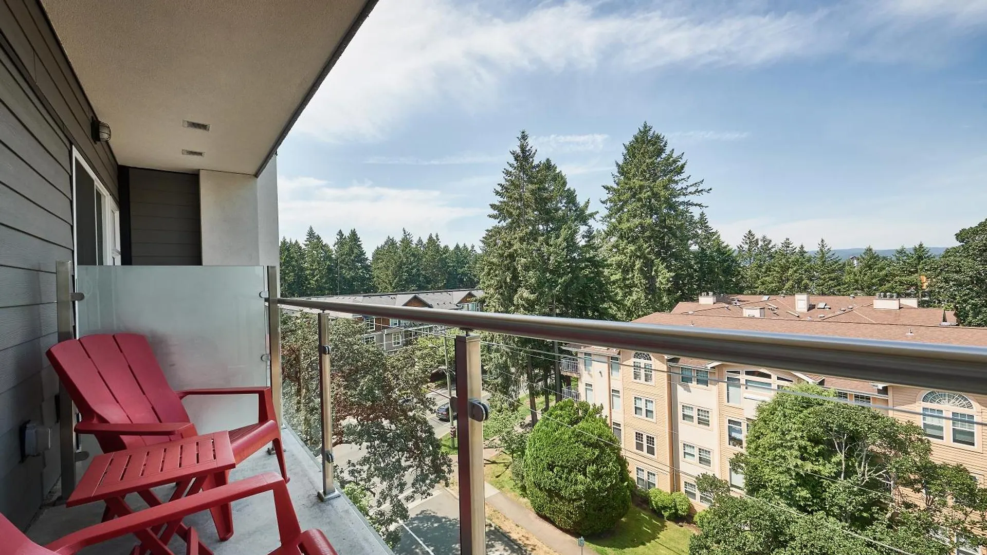 Solo Suites Langford Aparthotel